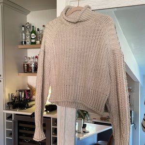 H&M knitted crop sweater